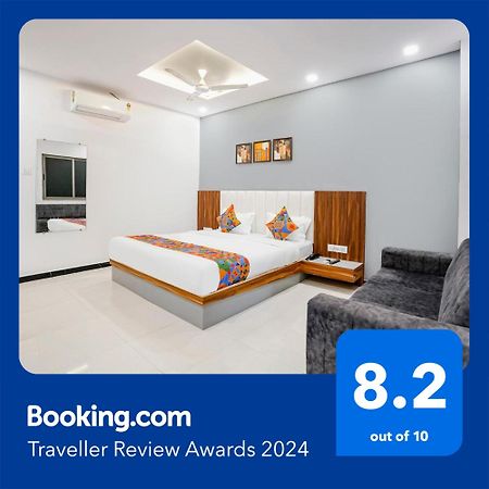 Fabhotel Magnus Surat Luaran gambar