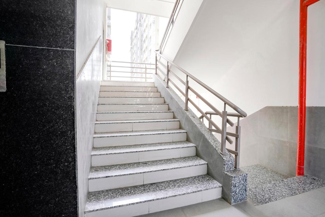 Fabhotel Magnus Surat Luaran gambar