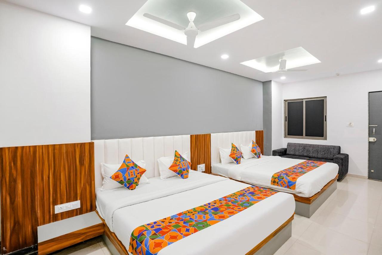 Fabhotel Magnus Surat Luaran gambar