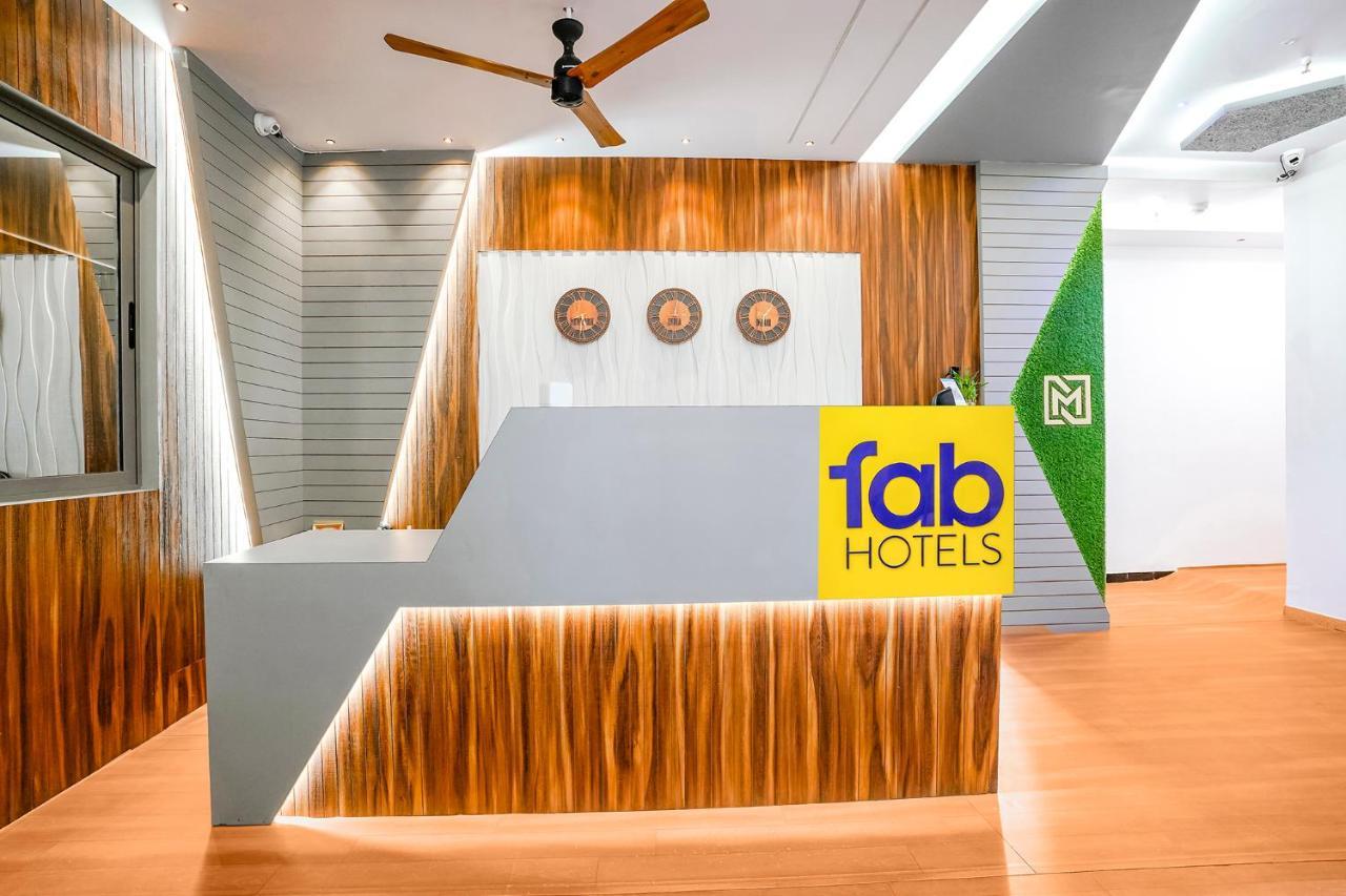 Fabhotel Magnus Surat Luaran gambar